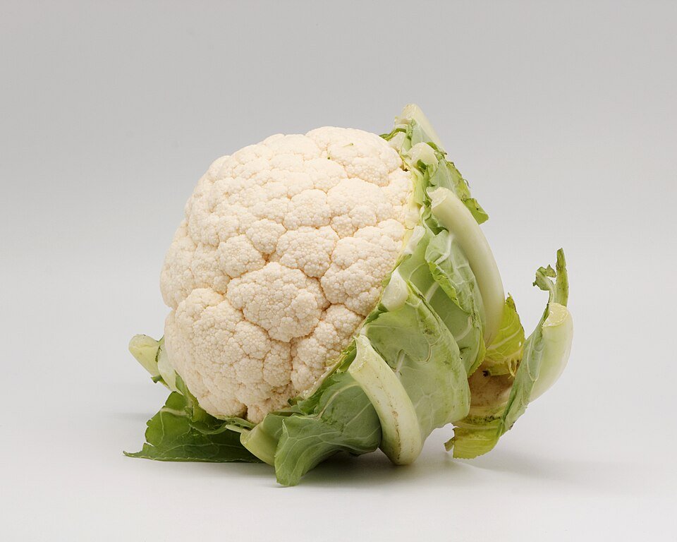 Cauliflower (Brassica oleracea botrytis)